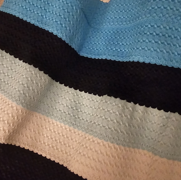 New York & Co. 7th Ave Blue Striped Pleated Bandage Pull on Skirt Size - Picture 3 of 5